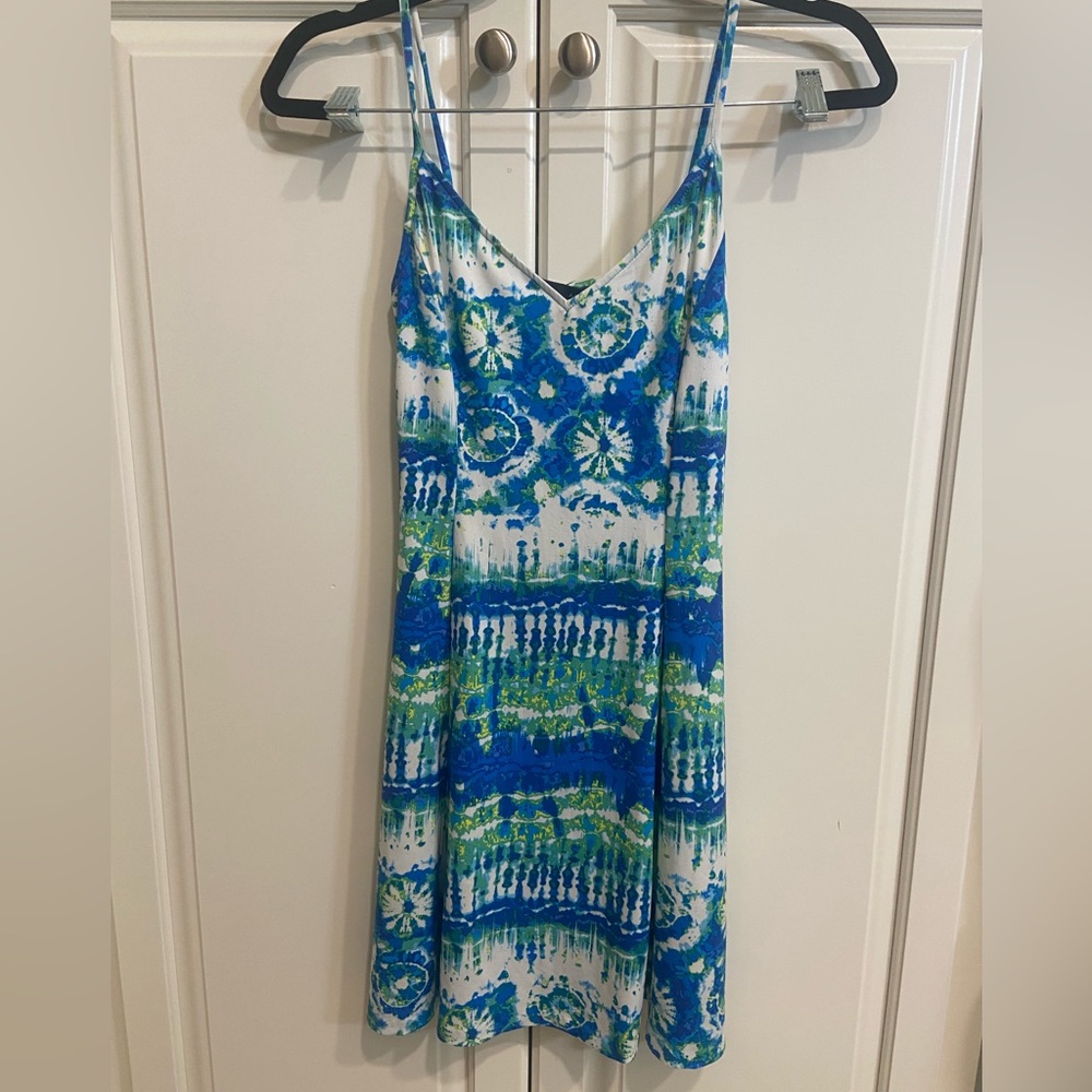 NWT aqua dress from Bloomingdale’s, size small, colors: blue, green, and white